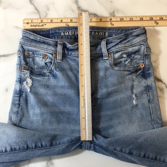 3/$20 American Eagle Super Hi-Rise Jegging Womens 0 Short Light Distressed Jeans - Picture 7 of 15